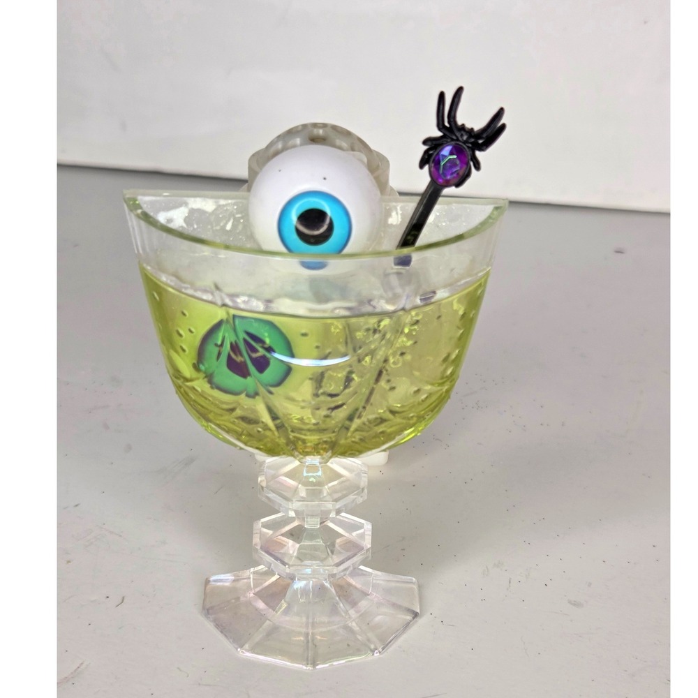 Bath Body Works Halloween Eyeball Cocktail Glass Wallflowers Fragrance Plug